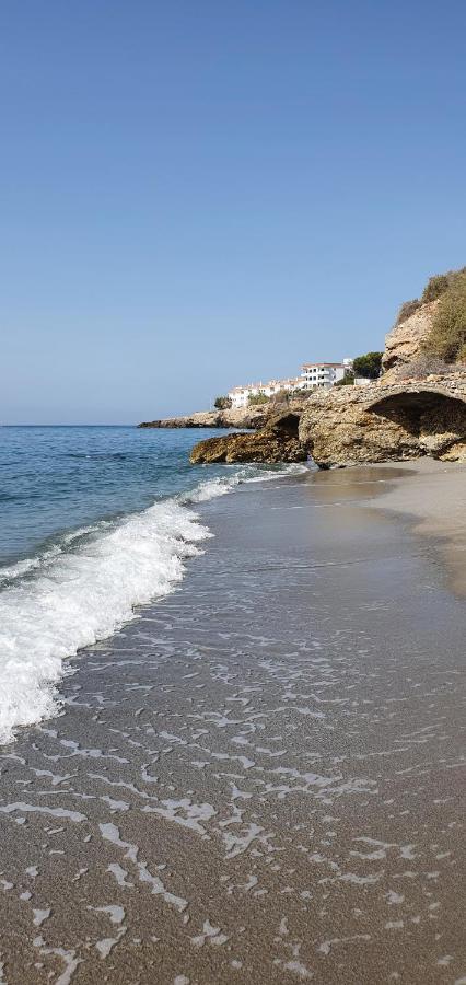 Edf. 4 Caminos Apartment Nerja Bagian luar foto