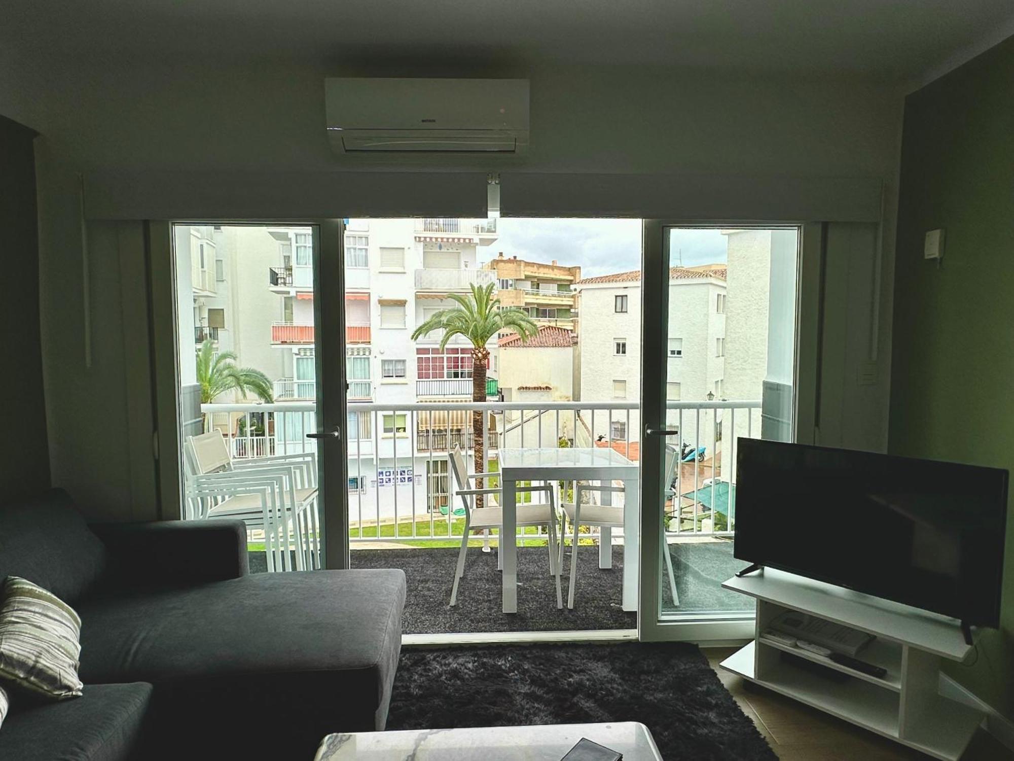 Edf. 4 Caminos Apartment Nerja Bagian luar foto